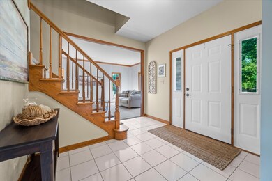 1108 Magenta Ct, Naperville, IL 60564 - photo 3