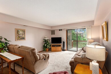 2925 Byron Center Ave SW unit C, Wyoming, MI 49519 - photo 4