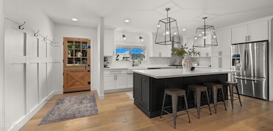 Foyer/Kitchen
