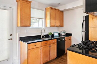 67 Bay State Rd unit 4, Cambridge, MA 02138 - photo 2