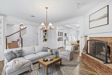 612 W San Antonio St, Fredericksburg, TX 78624 - photo 2