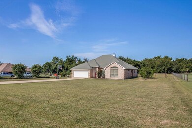 105 Westend Ln, Weatherford, TX 76088 - photo 2