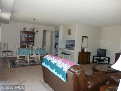 1747 Edgewood Hill Cir unit 103, Hagerstown, MD 21740 - photo 6