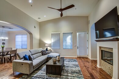 Living Room 4