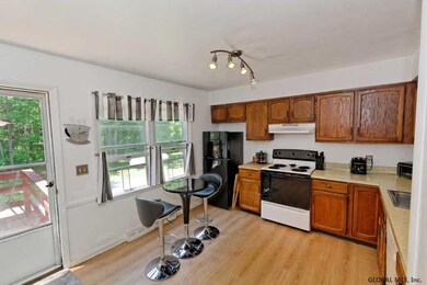 1115-1117 Raymond Rd, Malta, NY 12020 - photo 6