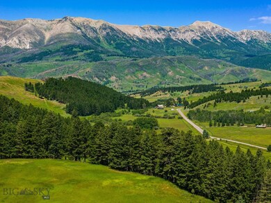View of mountain feature