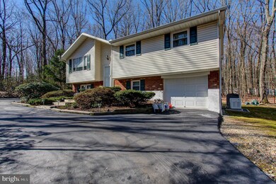 492 Fancy Hill Rd, Boyertown, PA 19512 - photo 2