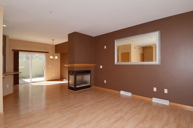 59 S Gardens Way unit 210, Fitchburg, WI 53711 - photo 5