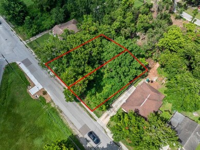 8466 De Priest St, Houston, TX 77088 - photo 2