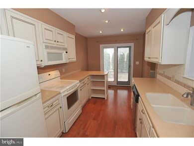 56 W Market St unit 6, Bethlehem, PA 18018 - photo 3