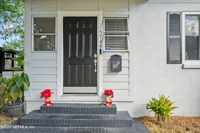 10-web-or-mls-Pace Images10