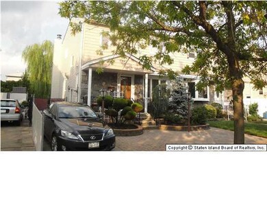397 Montreal Ave, Staten Island, NY 10306 - photo 2