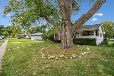 2716 62nd St, Des Moines, IA 50322 - photo 2