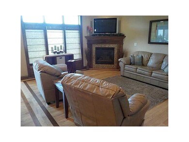 Family Room-L1.