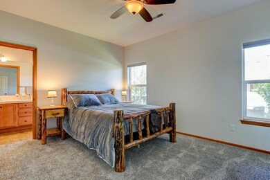 2109 NW Cedar Ave, Redmond, OR 97756 - photo 7