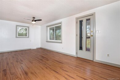 65 Bellevue Rd, Asheville, NC 28803 - photo 6