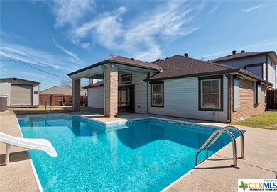 309 E Hogan Dr, Copperas Cove, TX 76522 - photo 3