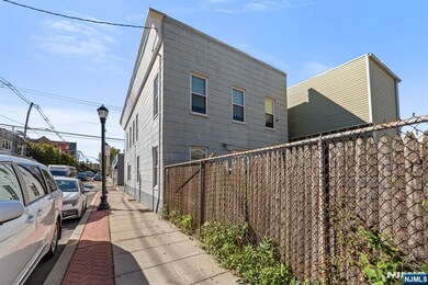 400 41st St, Union City, NJ 07087 - photo 4