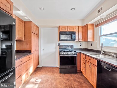 2421 Kinderbrook Ln, Bowie, MD 20715 - photo 5