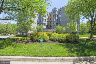 3031 Fallstaff Rd unit 402C, Baltimore, MD 21209 - photo 2