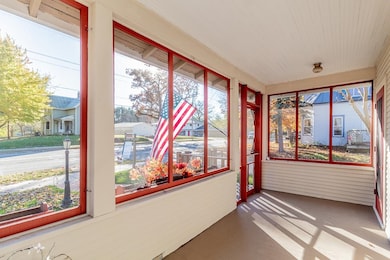 406 W Fulton St, Waupaca, WI 54981 - photo 4