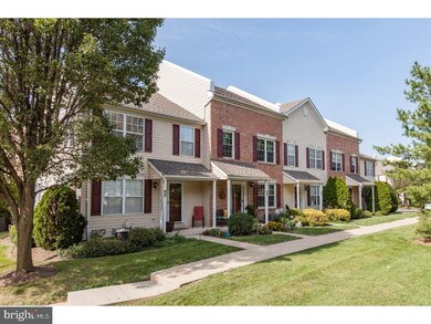 105 Richmond Ct, Harleysville, PA 19438 - photo 2