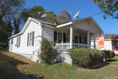 529 Whitaker St, Roanoke Rapids, NC 27870 - photo 2