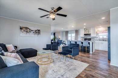 114 Gran Cielo, Elgin, TX 78621 - photo 4