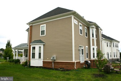 10902 Clara Barton Dr, Bristow, VA 20136 - photo 3