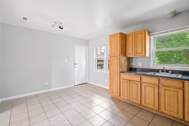 7661 S Coles Ave unit 2A, Chicago, IL 60649 - photo 5