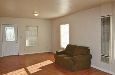927 Addison St, Klamath Falls, OR 97601 - photo 7