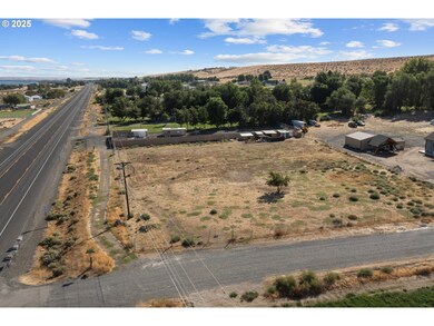 81925 Fox Ln, Umatilla, OR 97882 - photo 4