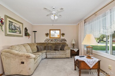 7510 Yorktown Rd, Lansing, MI 48917 - photo 3