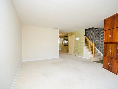 6155 N Fairfield Ave, Chicago, IL 60659 - photo 3