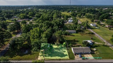 405 SW 3rd St, Muldrow, OK 74948 - photo 7