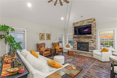 Great Room  313 Juniper Way