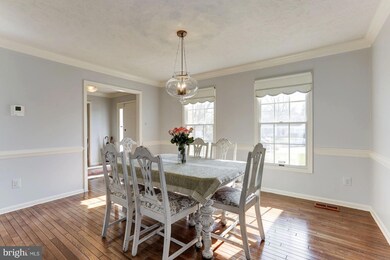 2205 Halter Ln, Reston, VA 20191 - photo 3