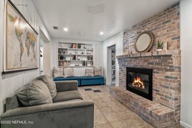 712 Montego Rd W, Jacksonville, FL 32216 - photo 6