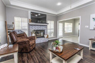 2104 Wheeler Creek Cir, Gainesville, TX 76240 - photo 4