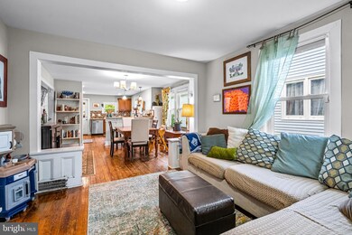 206 S Lippincott Ave, Maple Shade, NJ 08052 - photo 5