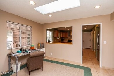 1650 E Glencove St Formal dining
