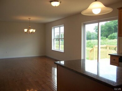 827 S Fork Dr unit 81, Easton, PA 18040 - photo 3