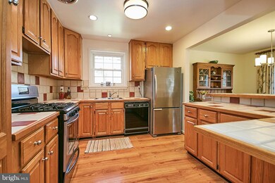 5133 Portsmouth Rd, Fairfax, VA 22032 - photo 6