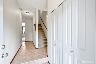 9212 11th Place NE unit B, Lake Stevens, WA 98258 - photo 3