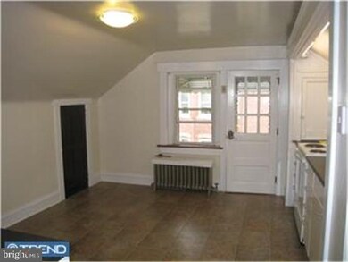 604 Walnut St, Lansdale, PA 19446 - photo 4