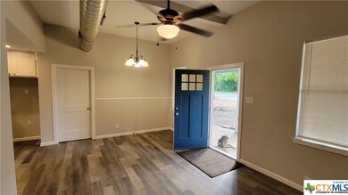 1609 Post Rd, San Marcos, TX 78666 - photo 2