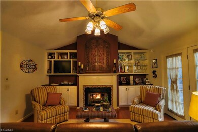 1503 Brownstone Hills Dr, Asheboro, NC 27205 - photo 4