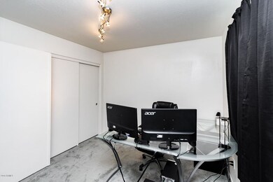 2518 S Chaparral AZ-23
