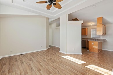 6-web-or-mls-06 - Living Room