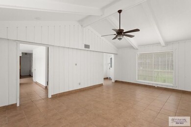 810 S Oregon Ave, Weslaco, TX 78596 - photo 2